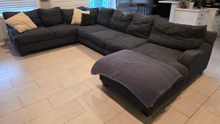 Sectional couch