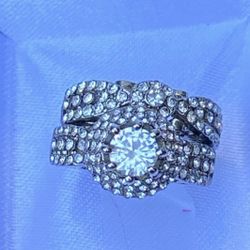 Princess wedding rings. $15 Size 6,7,8,9,10. Never used.