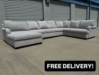 FREE DELIVERY || Living Spaces 3Pc Sectional Couch