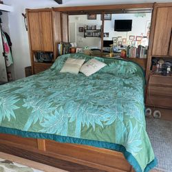 Oak Bedroom Set For Sale$250