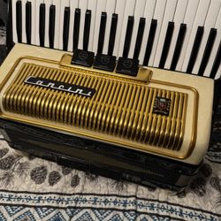 Vintage Cancini Accordion (made In Italy ) 