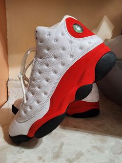 Nike Air Jordan 13 Retro sizes available in description