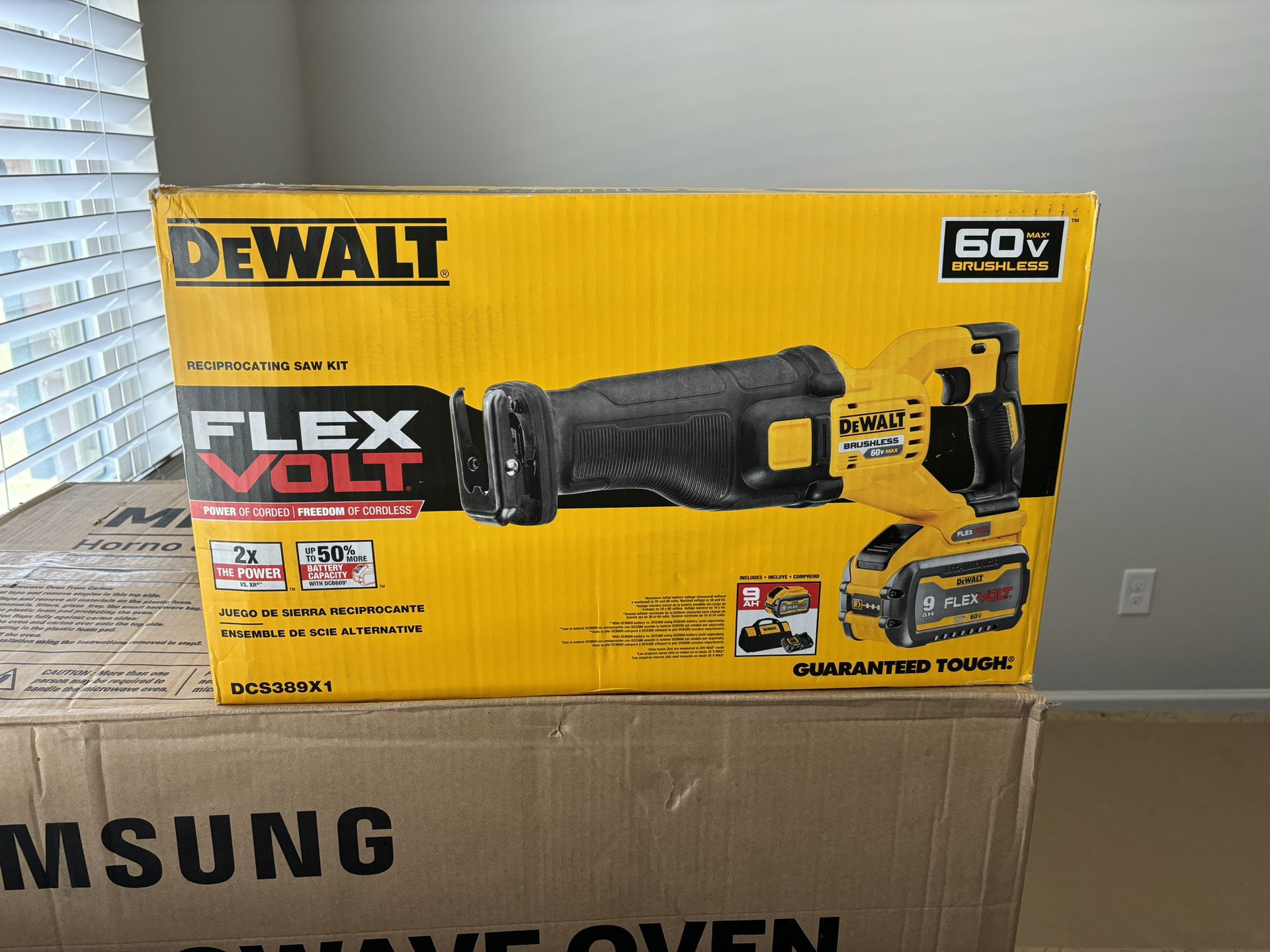 Dewalt Reciprocating Saw 60V With 9.0 Ah Battery - NEW IN BOX