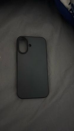black iphone 16 case