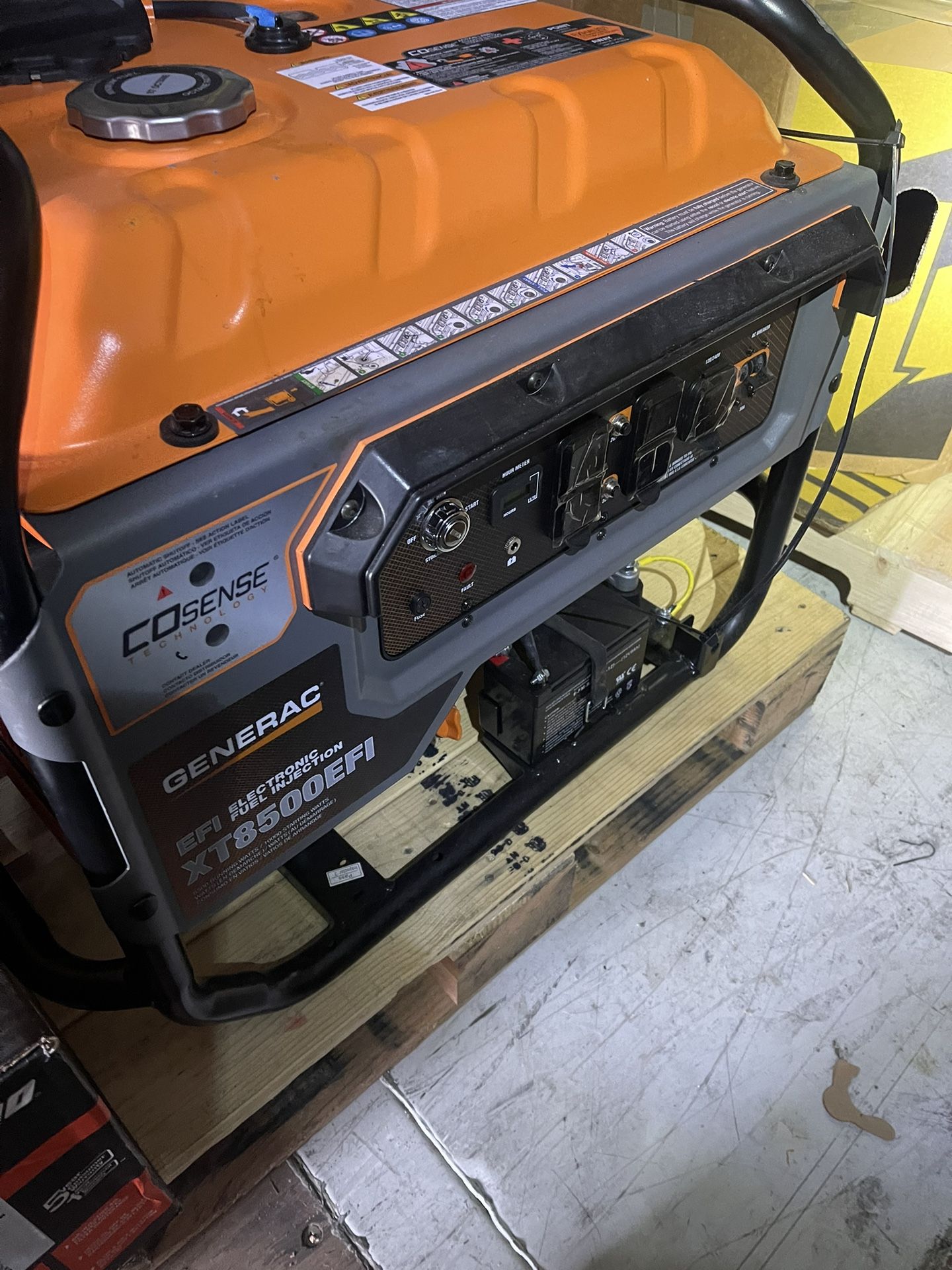 Generac XT 8500-Watt EFI Electric Start Gas Portable Generator