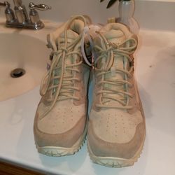 New Speed Solo. MXD. Mid Merrell Waterproof Boots Size 9.5