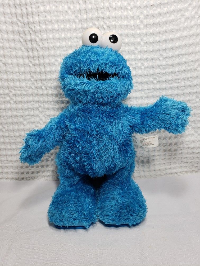 Sesame Street Cookie Monster Tickle Tummy Tmx Friend Laughs & Rolls .12" ( On Vacation)