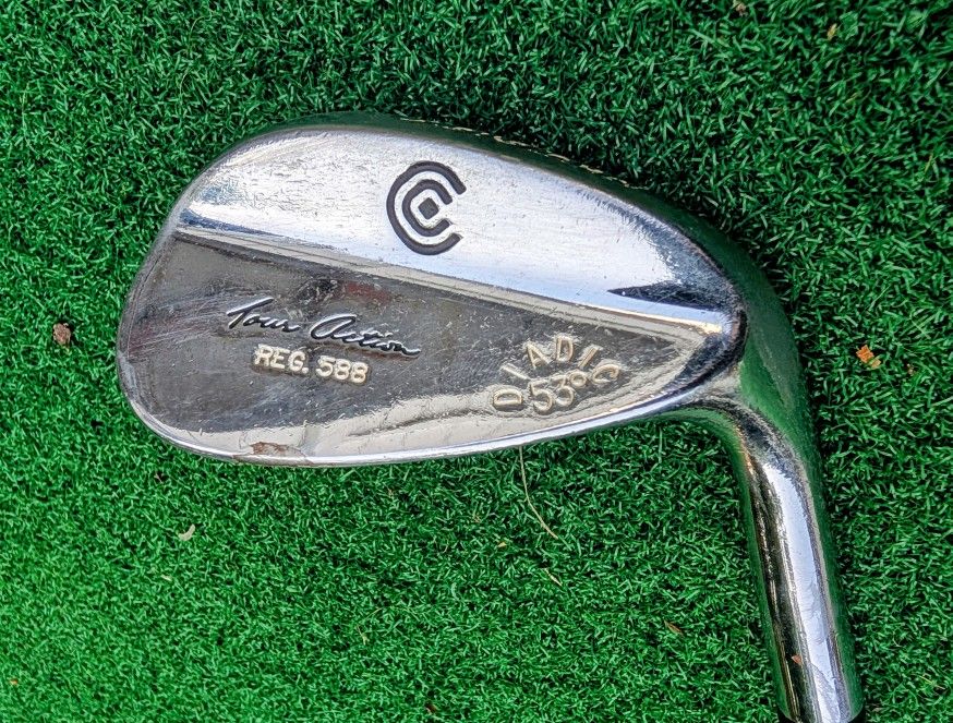 Cleveland 588 Tour Action DIA•DIC Wedge – 53° Chrome