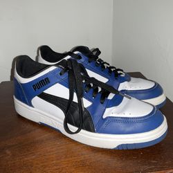 Puma sneakers