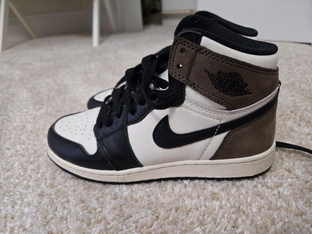 Air Jordan 1 Retro High OG Youth 4.5