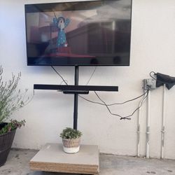 Vizio 50 Inch Tv And Soundbar With Stand 