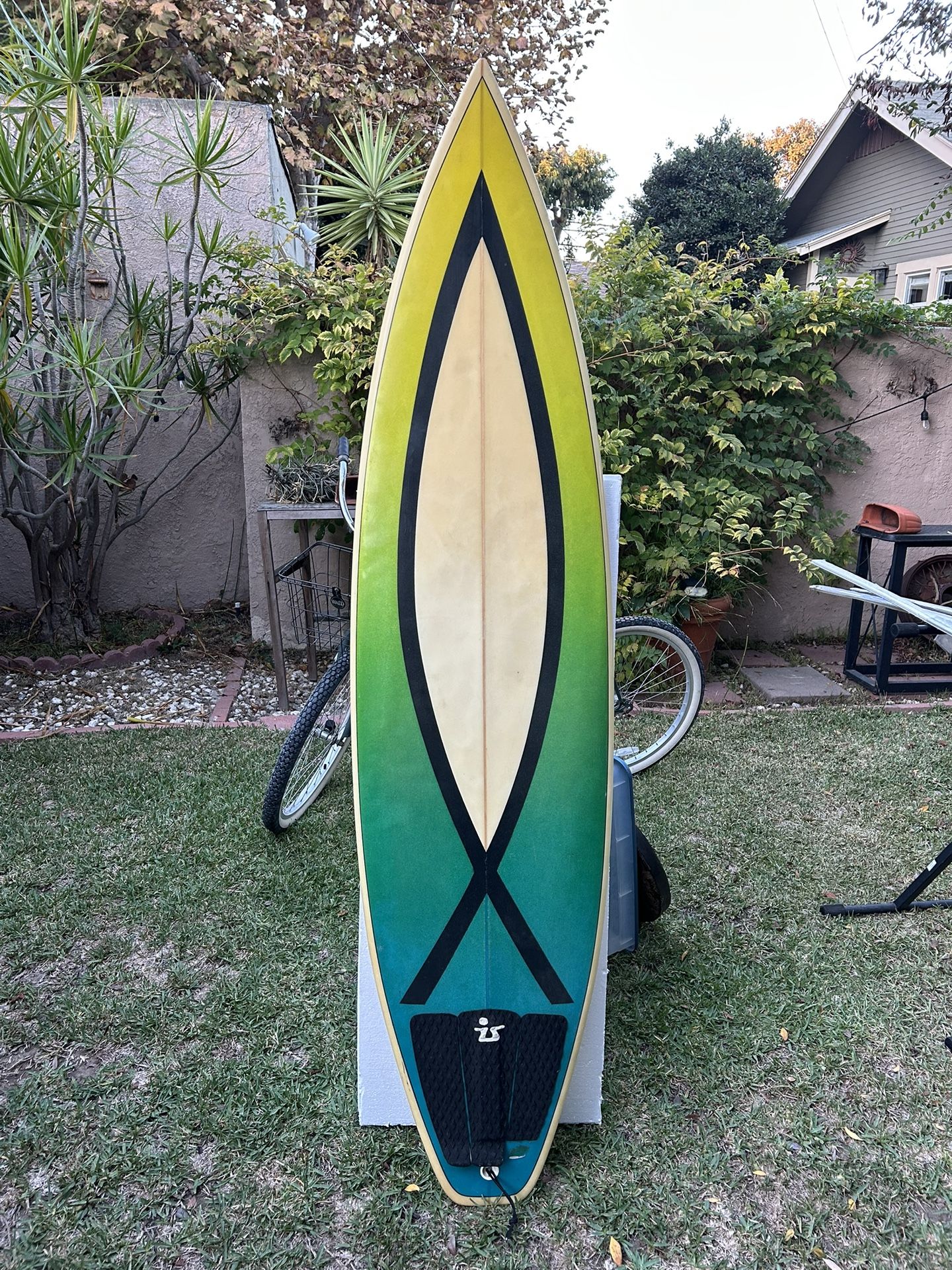 6’8 Barry V. Surfboard