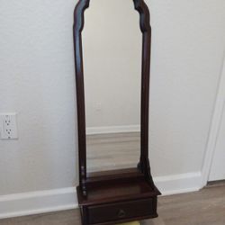 Vintage Ethan Allen Queen Anne Style Wall Mirror