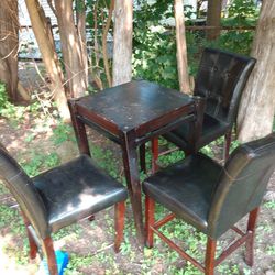  3  Leather Kitchen Table  Chairs. Used. NO TABLE