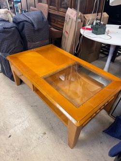 Wood Coffee Table with Glass Top Insert