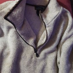 Great Northwest Company Man's V Neck Pullover