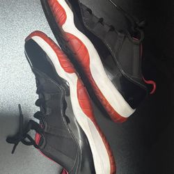 Jordan 11 Low - Bred