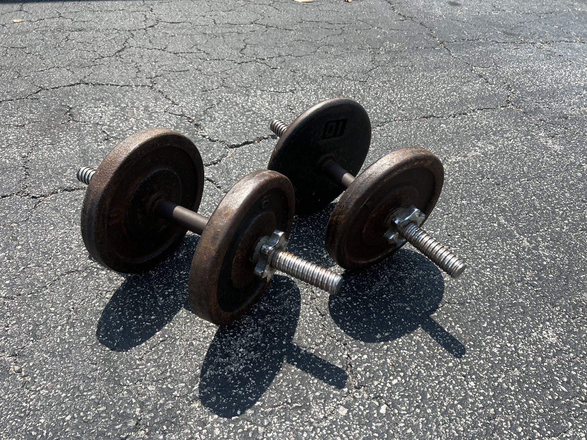 $40 for both! Two 20lb Vintage Iron Dumbbell Curling Workout Home Gym Weightlifting Weights with bars! 