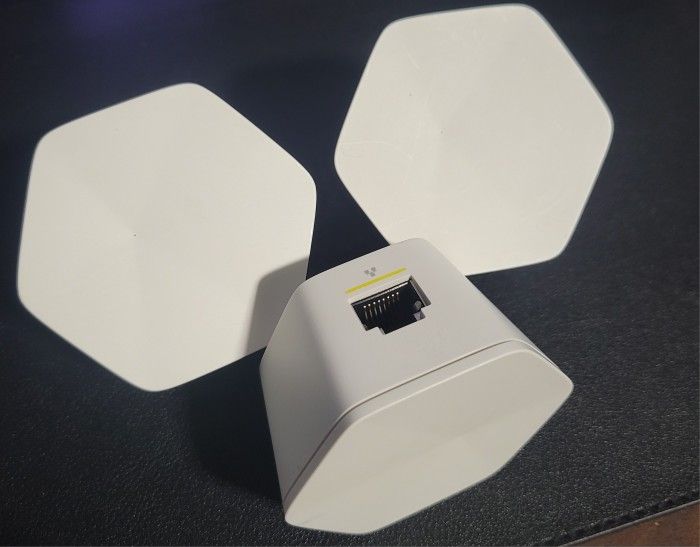 Xfinity xFi Pods WiFi Network Range Extender, 1st Gen