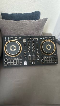 DDJ-FLX4 dj board