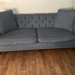 Couch set