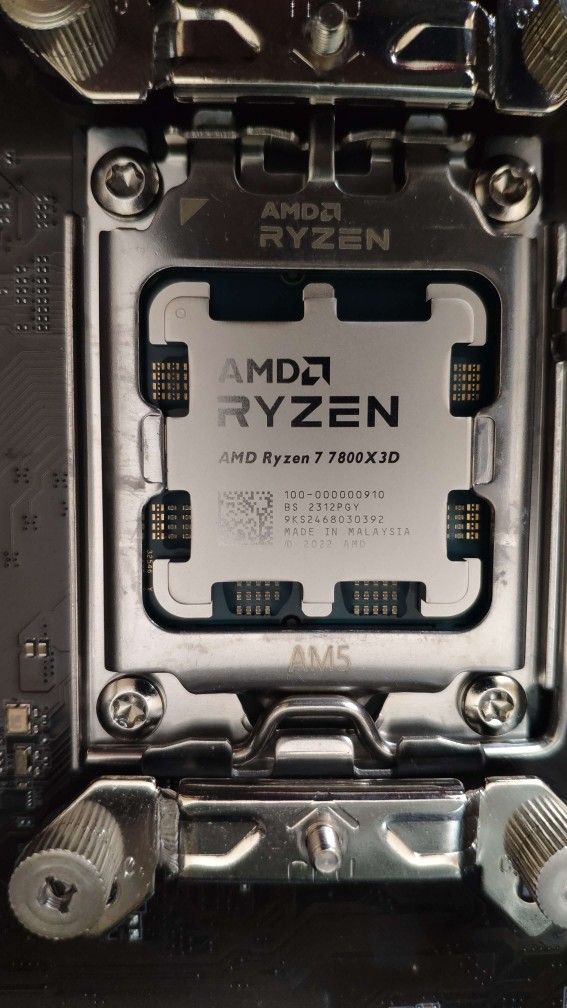 AMD Ryzen 7800x3D