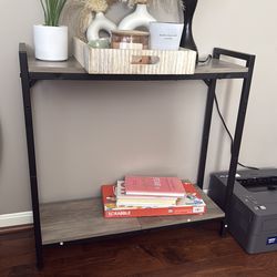 Entry way table