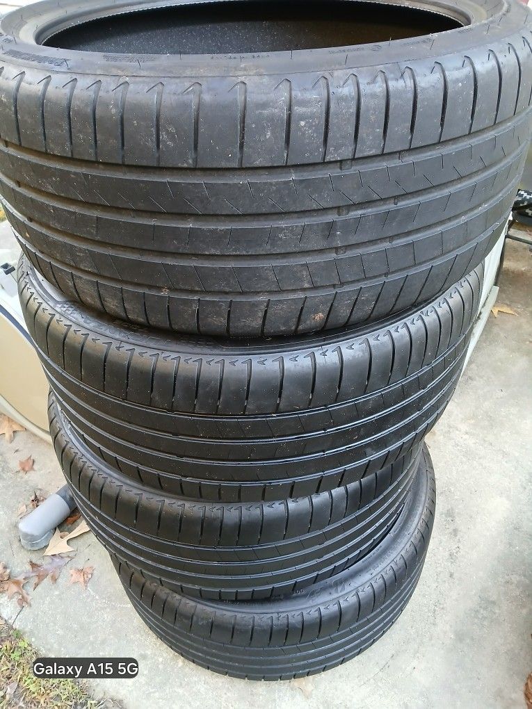 4 285 35 R 22 Bridgestone Turanza   Tires