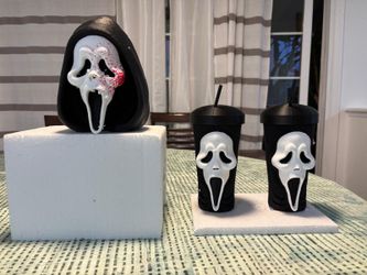 Scream 7 AMC Popcorn Bucket and Cup Set – Ghost Face Collectible Bundle (Head Brooch/Clasp Does Not Close Properly)