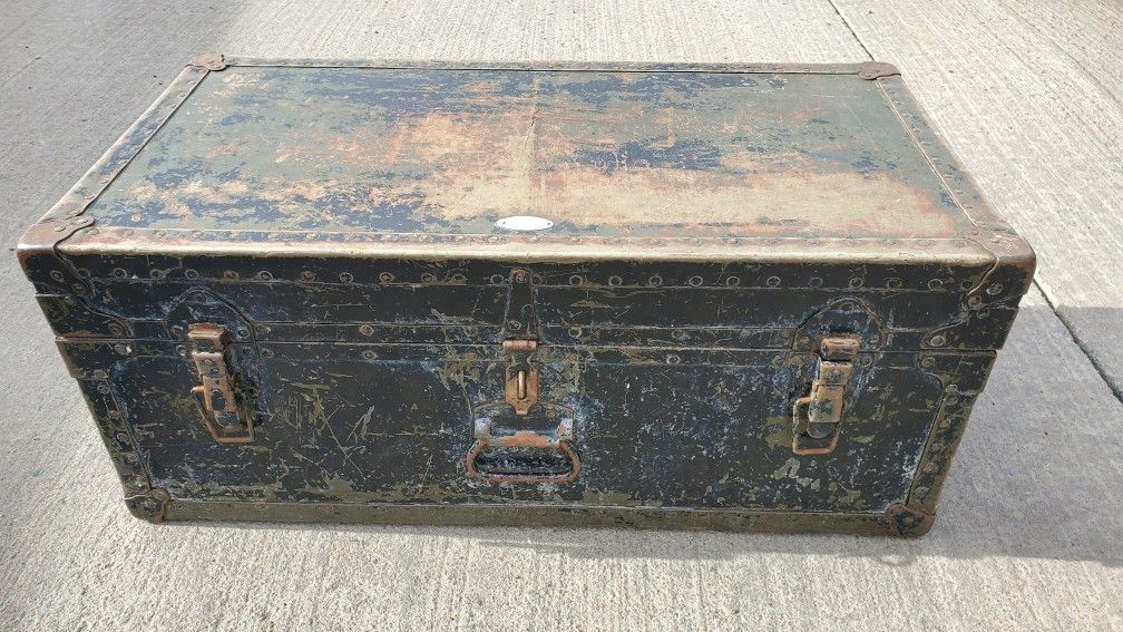Vintage Trunk