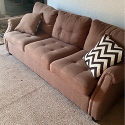 Good Condition Sofa Set