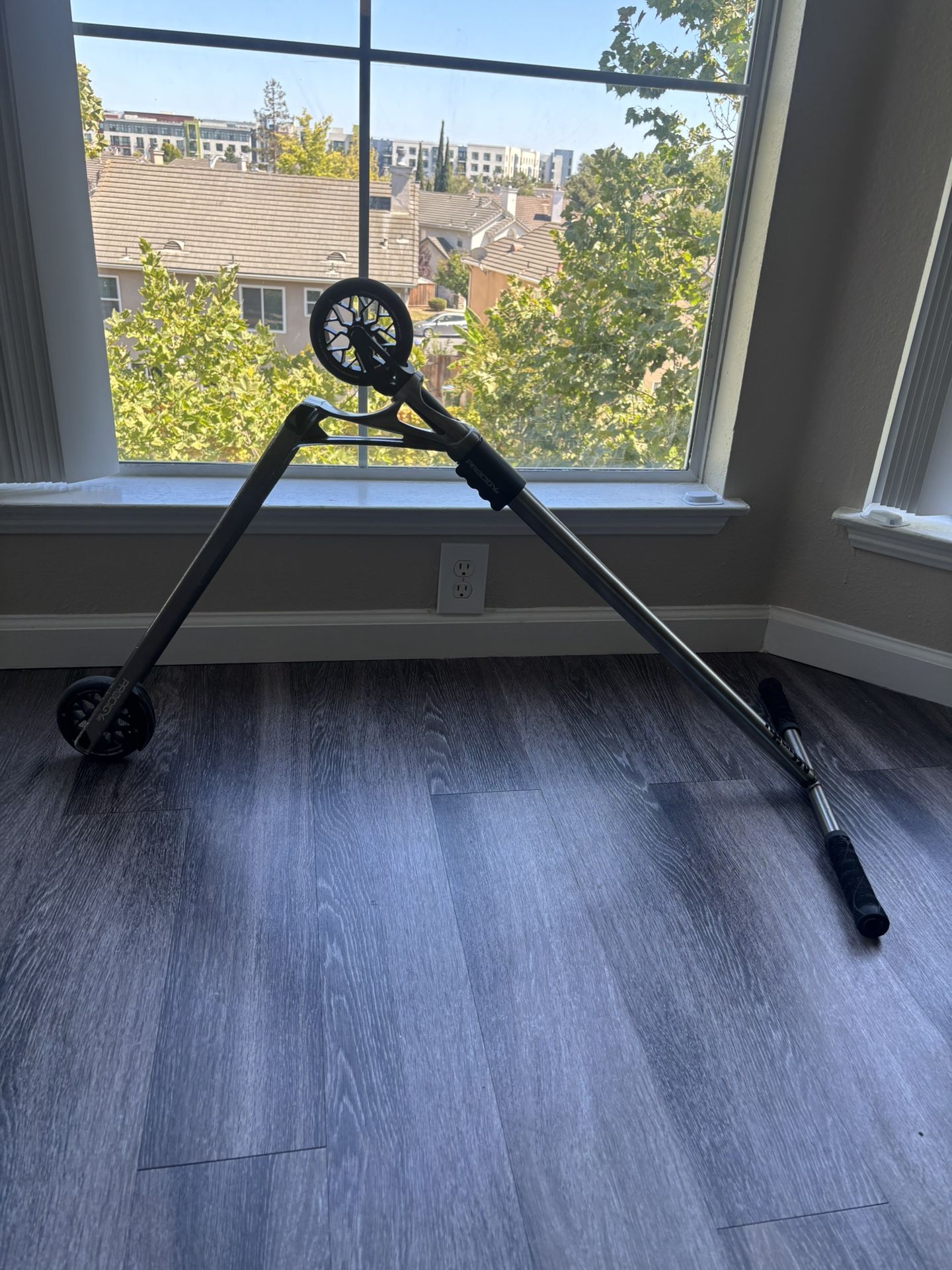 Scs- Pro Scooter ( Affinity Bars) 
