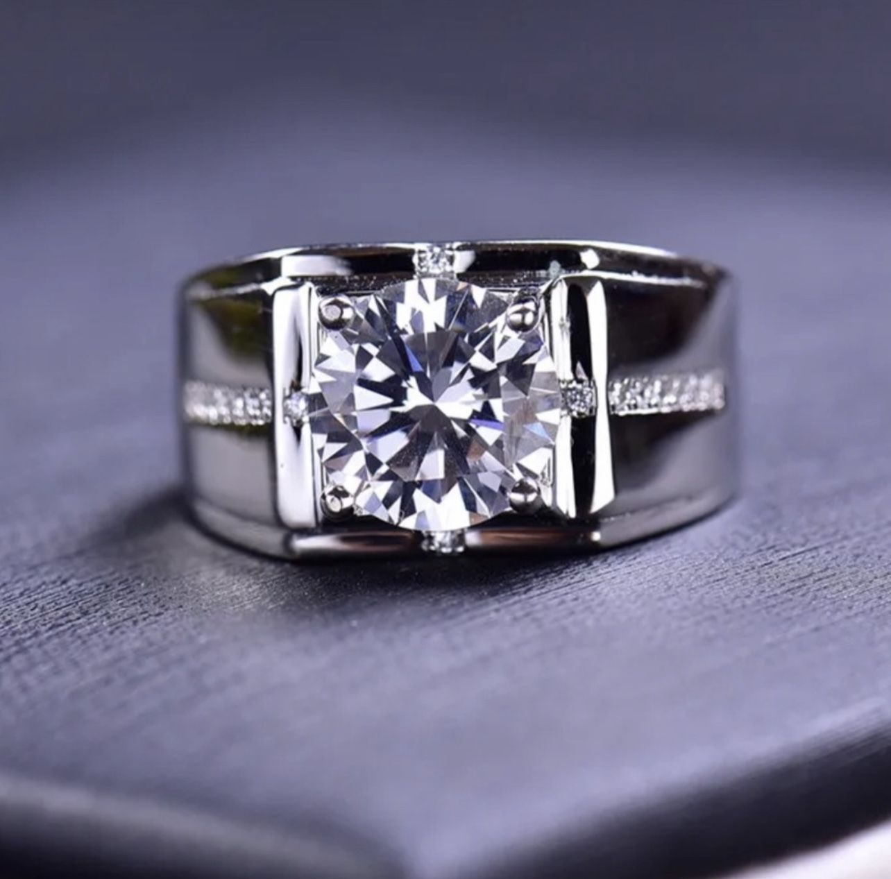 ✅925 Silver 2CT Brilliant Cut Round Moissanite Diamond 💎 Wedding men Ring Size 10.5