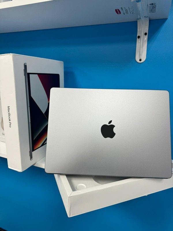 Apple MacBook Pro 14inch M1 Pro Chip 8CPU/14GPU Laptop -PAYMENTS AVAILABLE-$1 Down Today