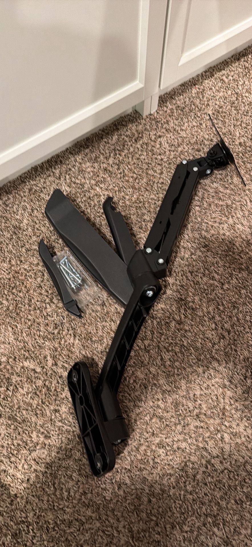 Up To 32โ Monitor Wall Mount