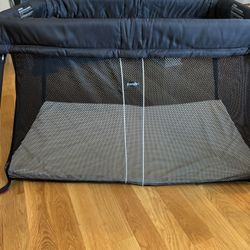 Baby Bjorn Travel Bed