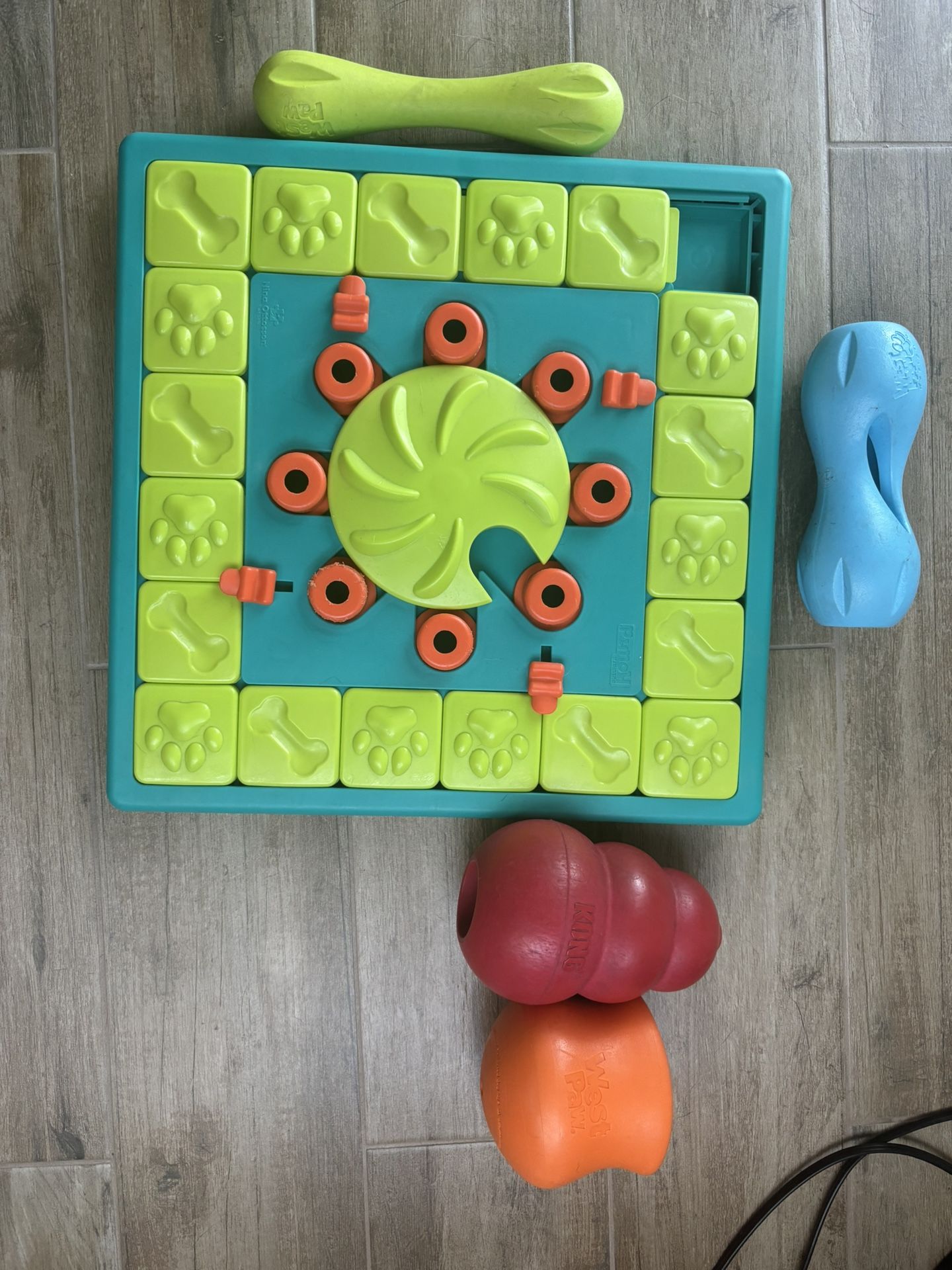 5pc Dog Mental Stimulation/Interactive Toys