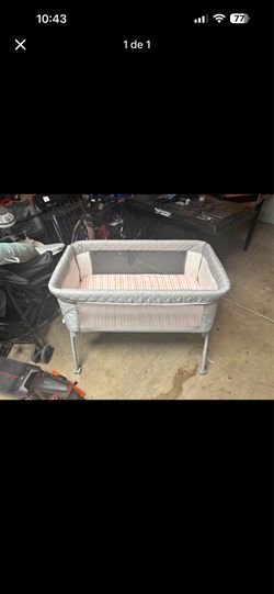 Like New Baby Bassinet