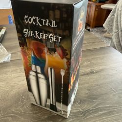Stainless Steel Cocktail Shaker Set