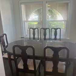 Dinner Table For Sale