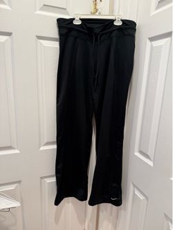Women’s Nike yoga pants