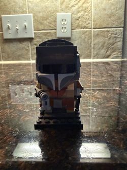 LEGO BrickHeadz The Mandalorian (75317) - Built Display Figure