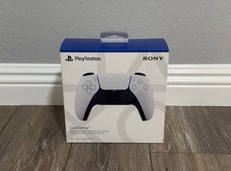 Sony - DualSense Wireless Controller for Playstation 5 /  PS5, PC, Mac & Mobile - White