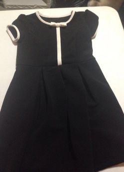 Girls Forever 21 black and white dress size 8