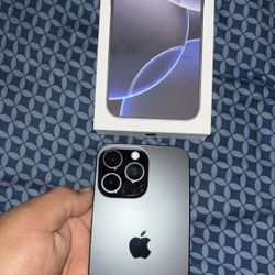 iPhone 16 Pro Max Cricket 