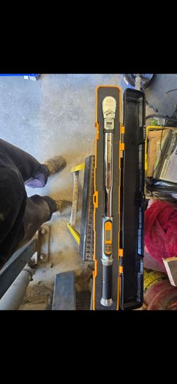 1/2 FLEX HEAD DIGITAL TORQUE WRENCH