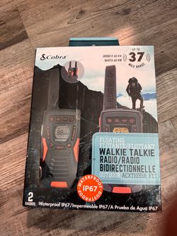 Cobra ACXT1035R FLT Walkie Talkie 2-Pack