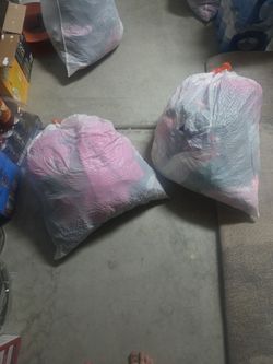 2 Bag of Children's Clothes