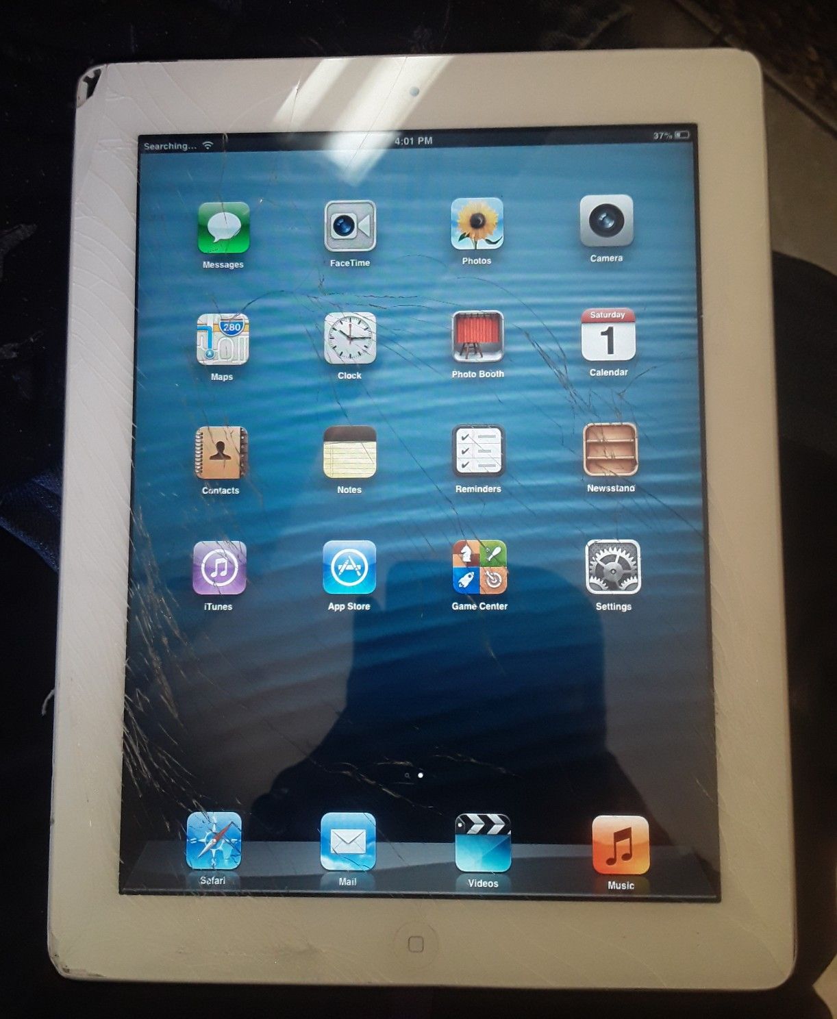 Apple iPad 2 2nd Generation 3G + Wi-Fi 16GB