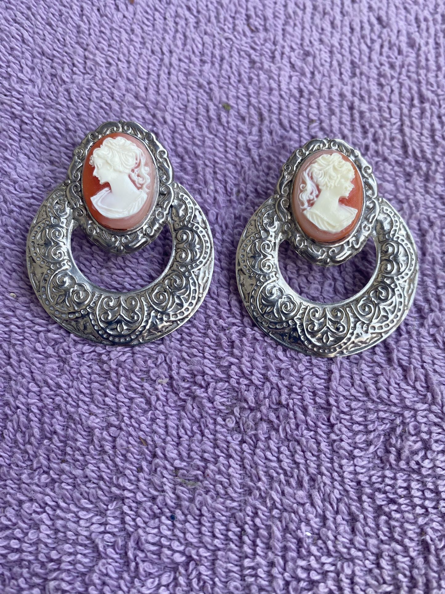 Vintage Silver Cameo Stud Earrings 